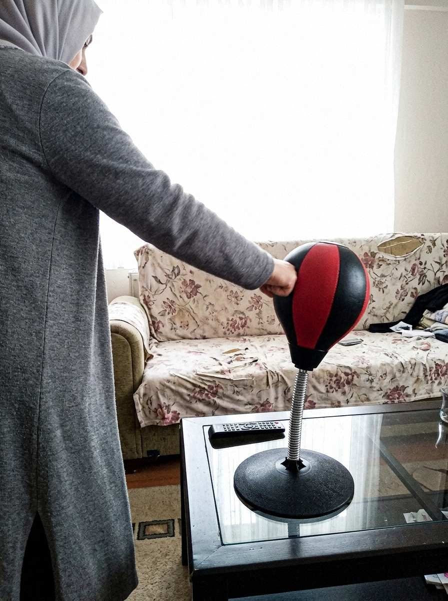 Masaüstü boks topu kare 19